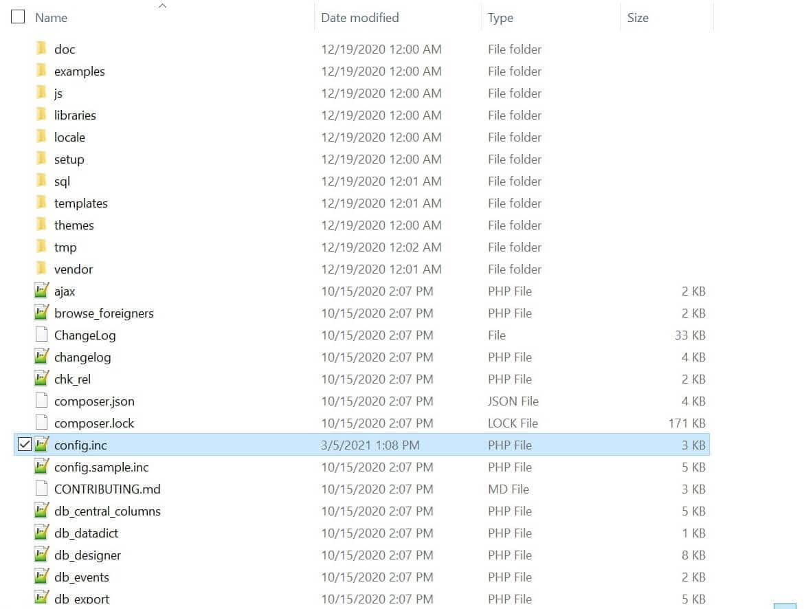 O arquivo config.inc.php no Windows.