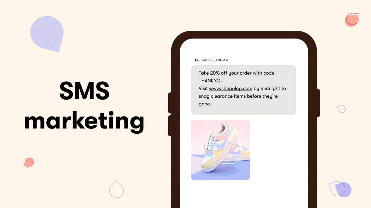 SMSマーケティングはモバイルユーザーに効率的にアプローチできる（出典: Mayple）