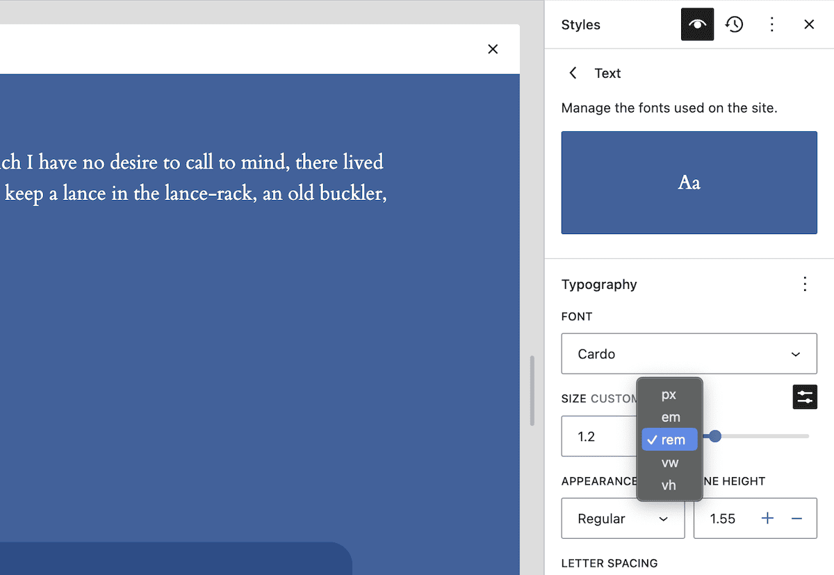 De interface van de site-editor toont de typografie-instellingen voor een site. Het hoofdtekstgebied toont een paragraaf in het wit op een blauwe achtergrond. In de rechterzijbalk kun je het lettertype, de grootte, het uiterlijk en de line height aanpassen, waarbij het lettertype Cardo is geselecteerd en de grootte is ingesteld op 1,2 rem.