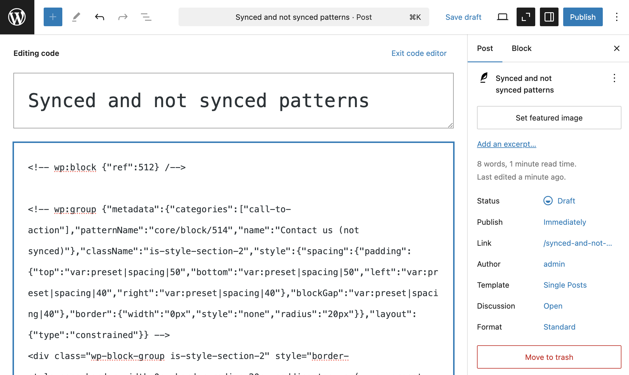 コードエディターで比較される2つの異なるブロックパターン