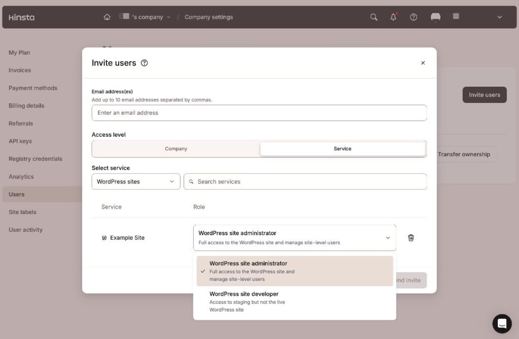 Een nieuwe gebruiker uitnodigen op het MyKinsta dashboard.