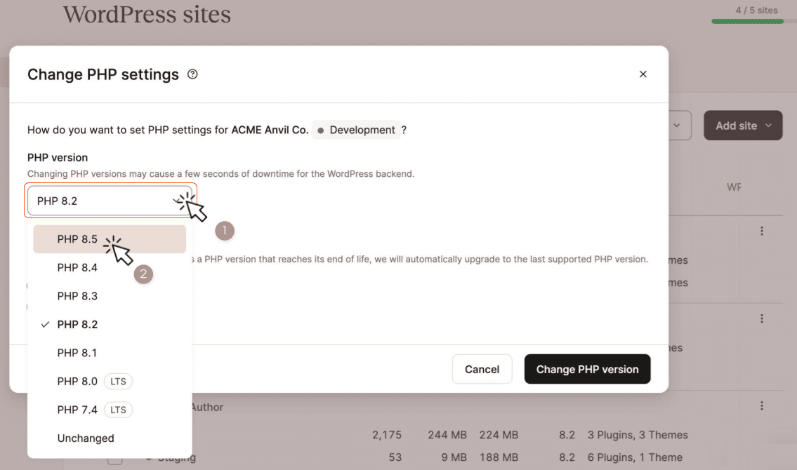 Screenshot van het dialoogvenster met PHP-instellingen in MyKinsta met PHP 8.5 geselecteerd.